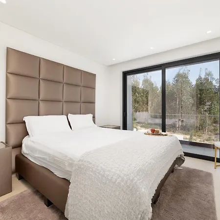 Floresta - By Sch Villa